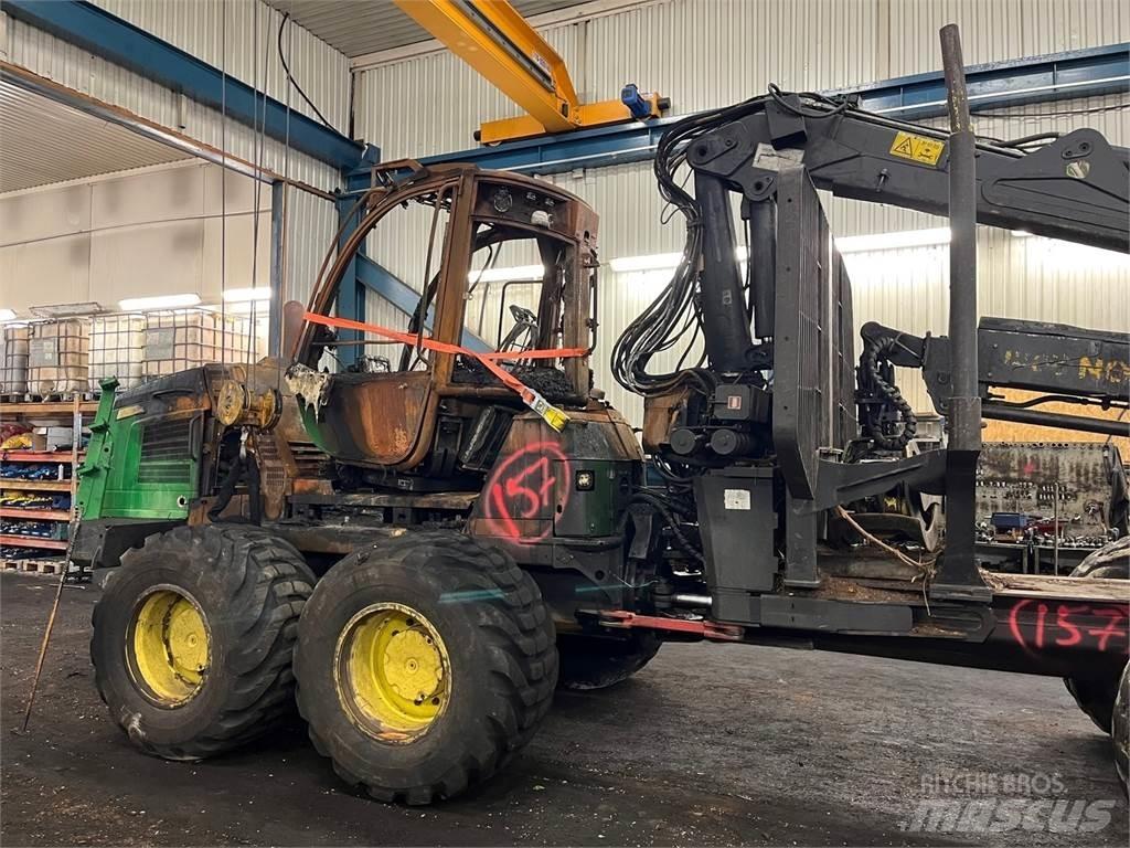 John Deere 1210E Kihordók