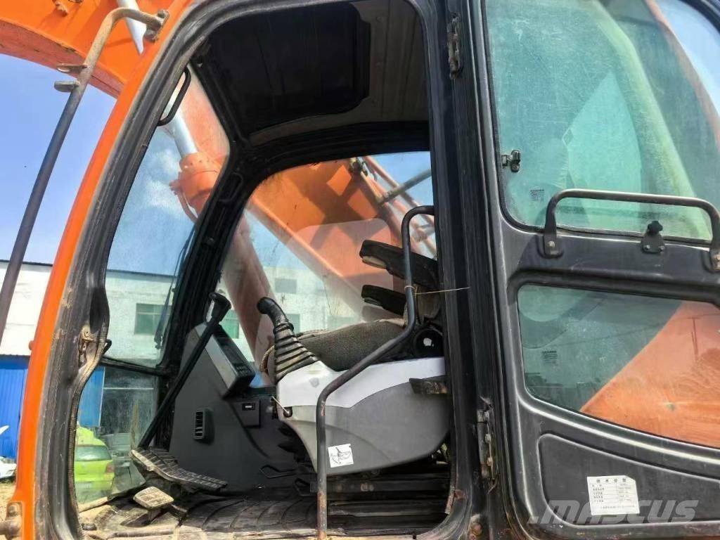 Doosan DX 260 Lánctalpas kotrók