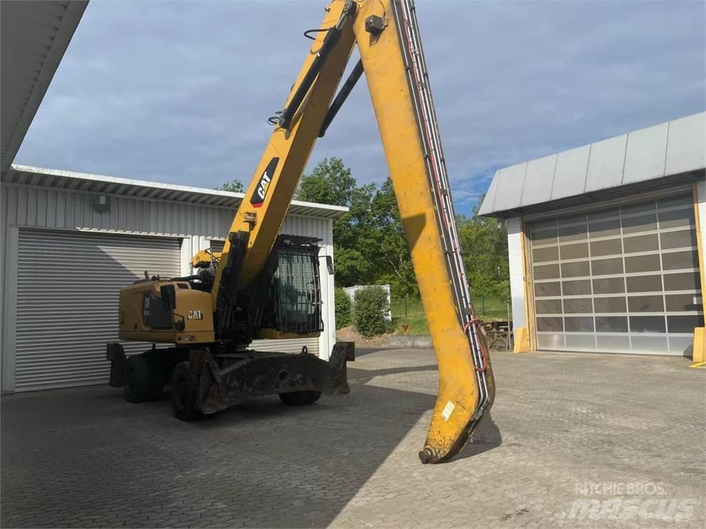 CAT MH3026 Gumikerekes kotrók