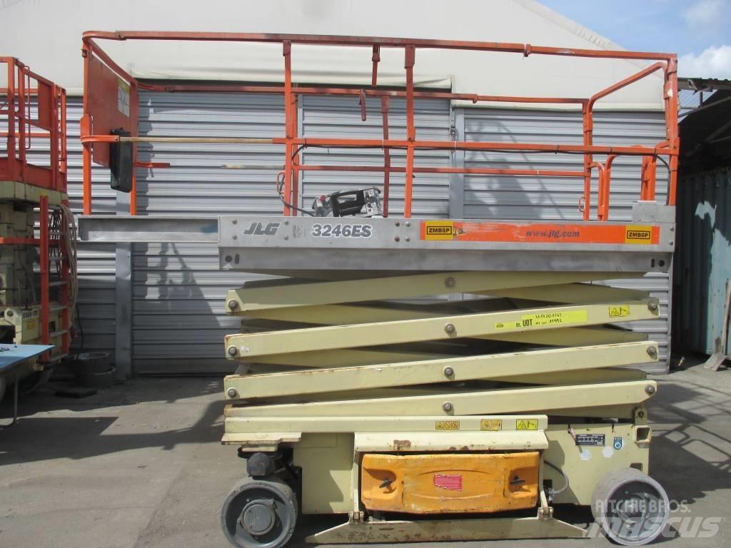JLG 3246 ES Ollós emelők