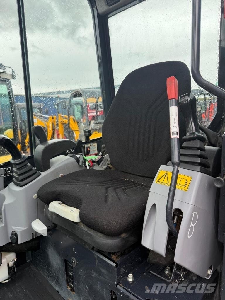 Kubota U 27-4 Mini kotrók < 7t