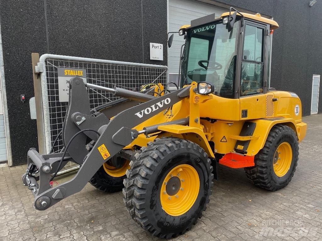 Volvo L30GS / HS Mini homlokrakodók