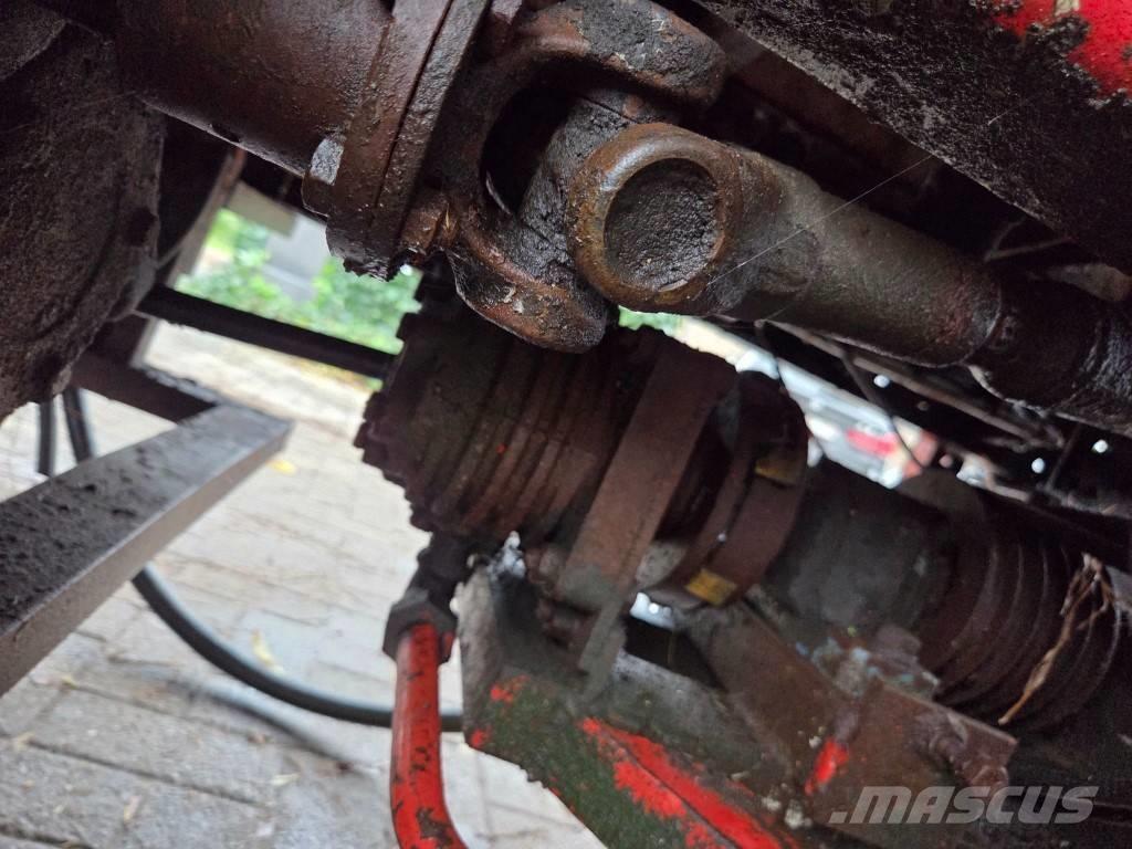  Ton 7m³ Poranyag tartályos