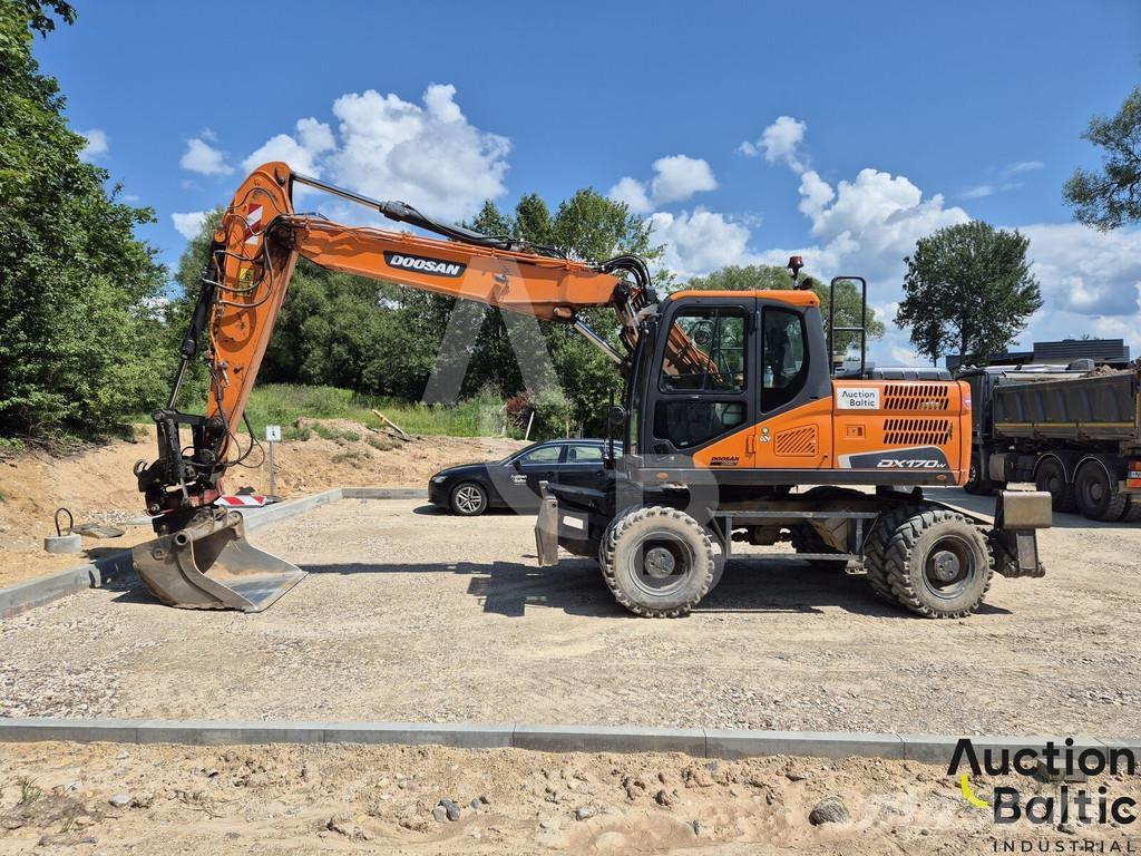 Doosan DX 170 W-5 Gumikerekes kotrók