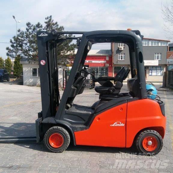 Linde H20T Gázüzemű targoncák