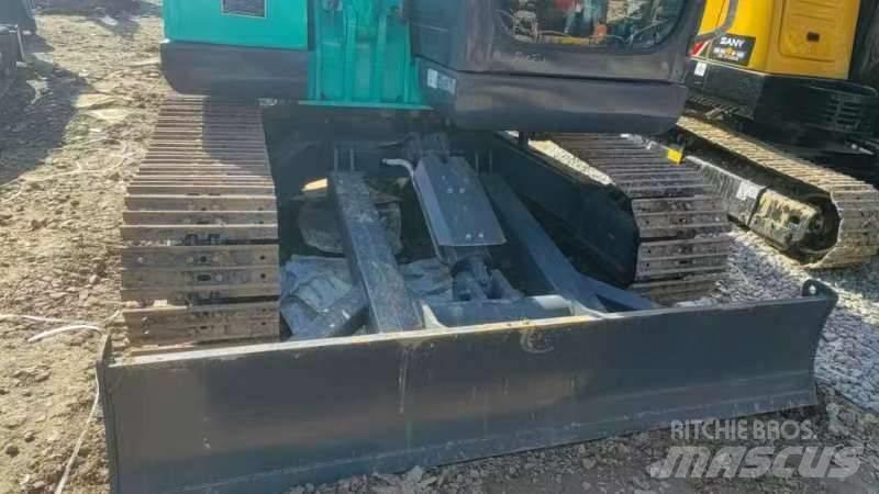 Kobelco SK 75 Lánctalpas kotrók