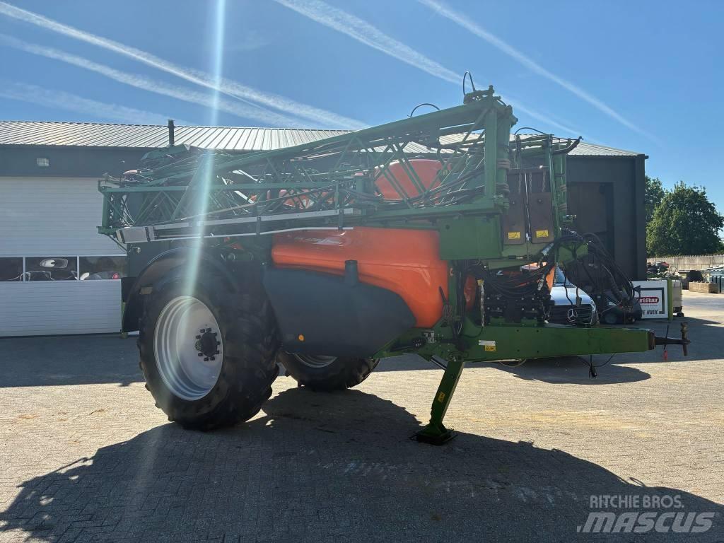 Amazone UX 4200 Vontatott trágyaszórók