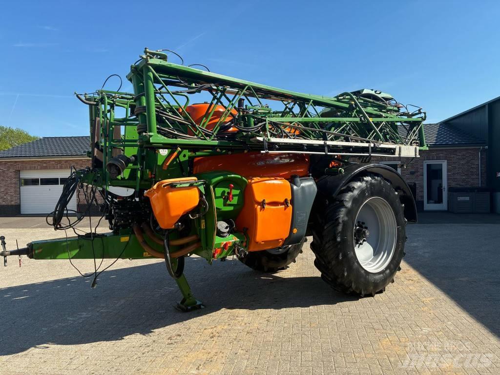 Amazone UX 4200 Vontatott trágyaszórók