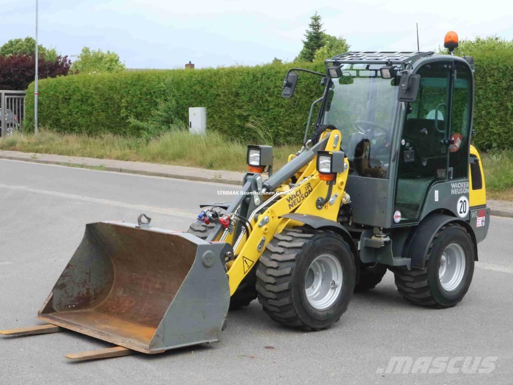 Wacker Neuson WL 25 Gumikerekes homlokrakodók