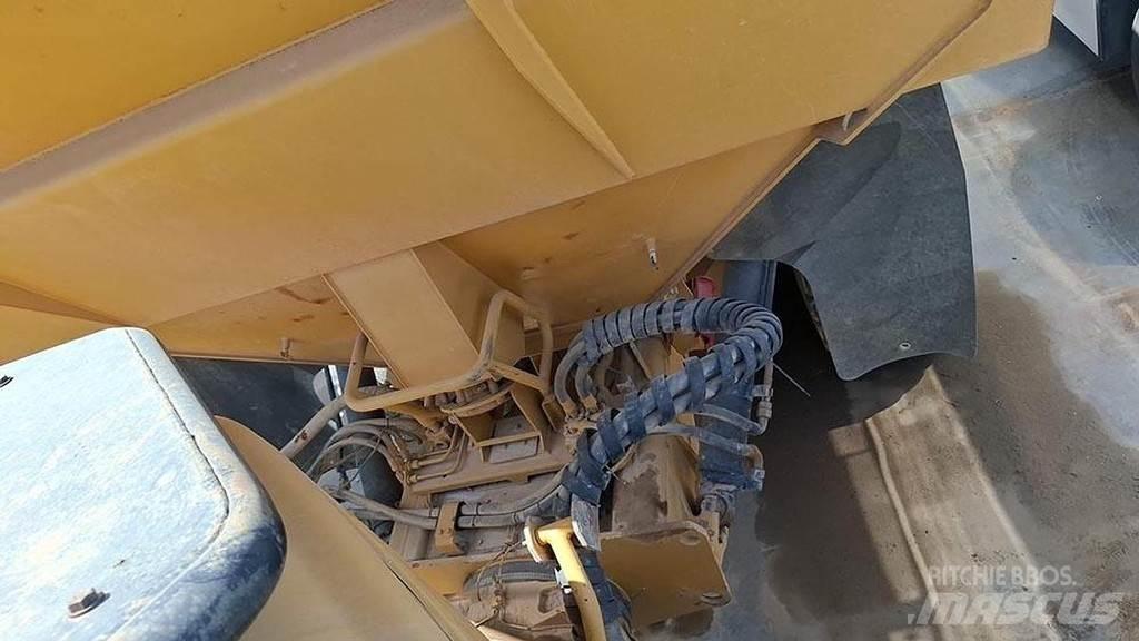 CAT 740 Egyéb