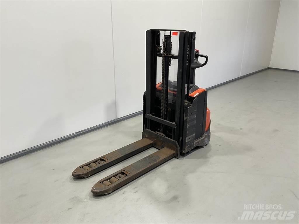 Toyota SWE200D Elektromos gyalogkíséretű targoncák