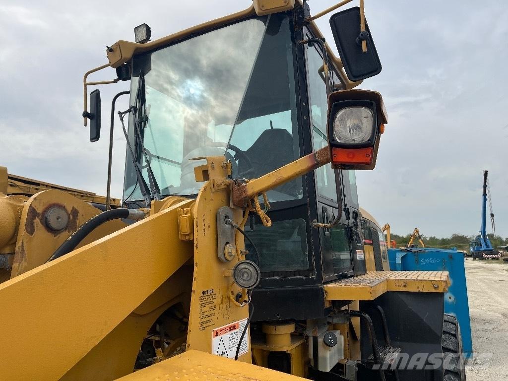 CAT 938 G II Gumikerekes homlokrakodók