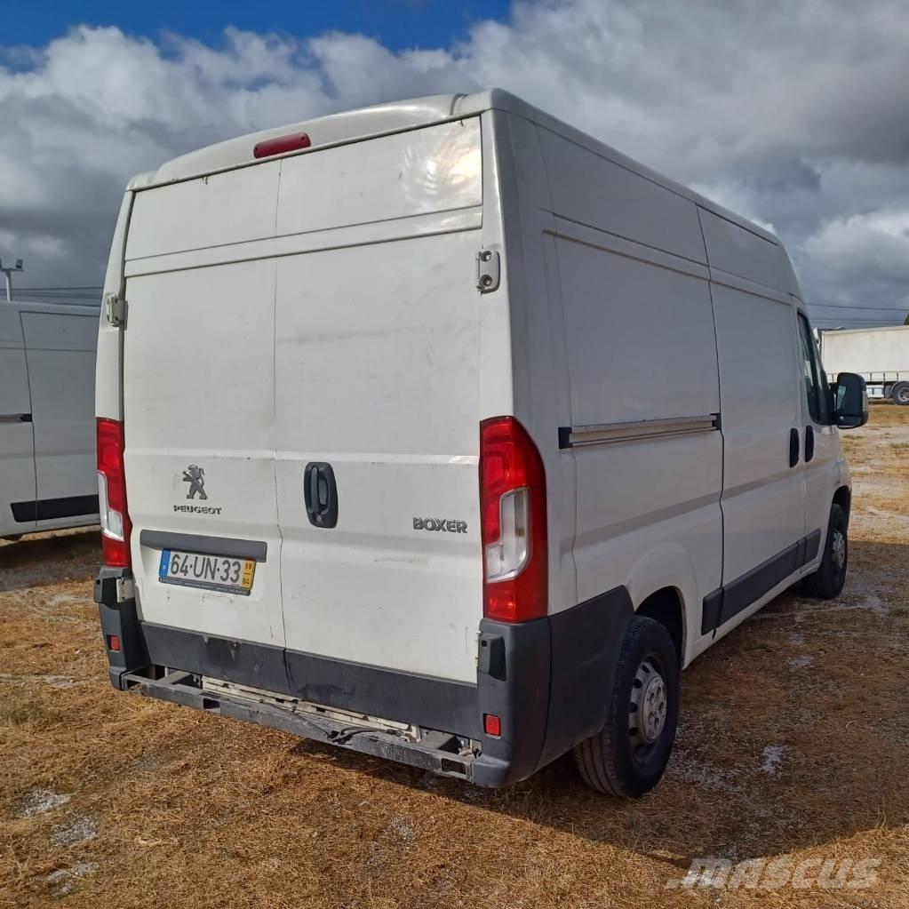 Peugeot Boxer Kis teherszállító/Platós kocsi