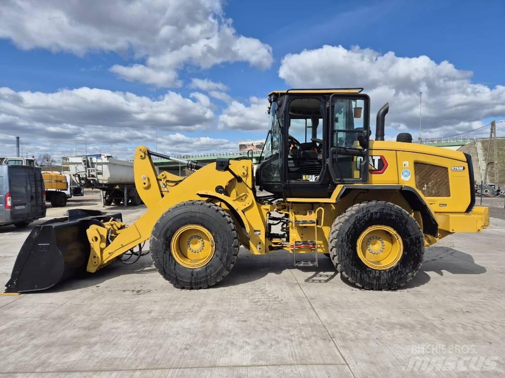 CAT 926M Gumikerekes homlokrakodók