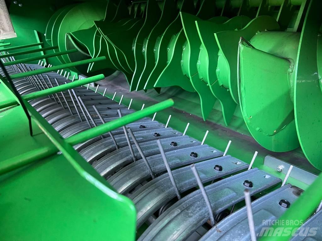 John Deere V461M Körbálázók