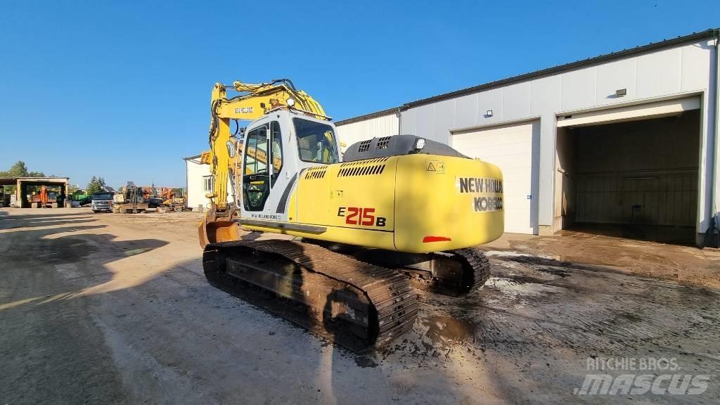 New Holland E 215 B Lánctalpas kotrók
