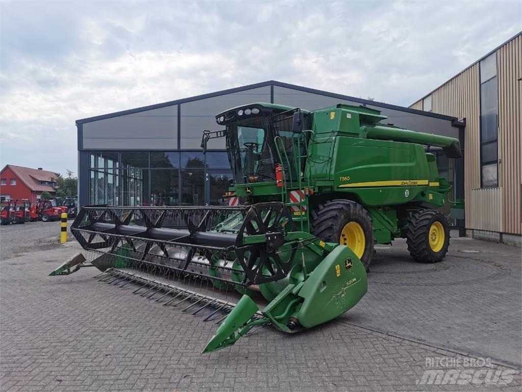 John Deere T560 Kombájnok