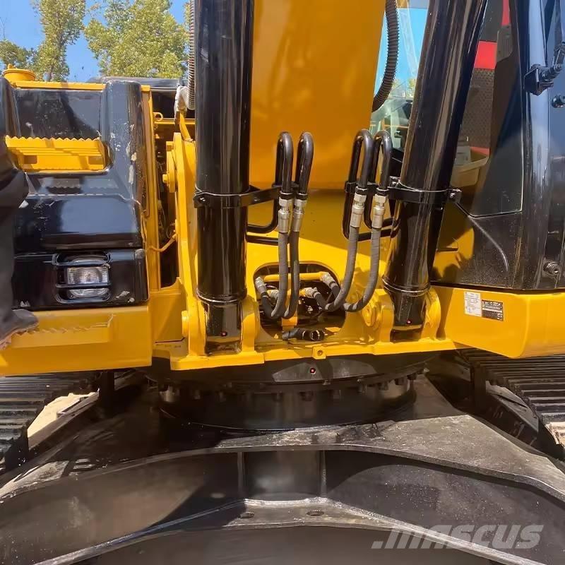 CAT 325 D Lánctalpas kotrók