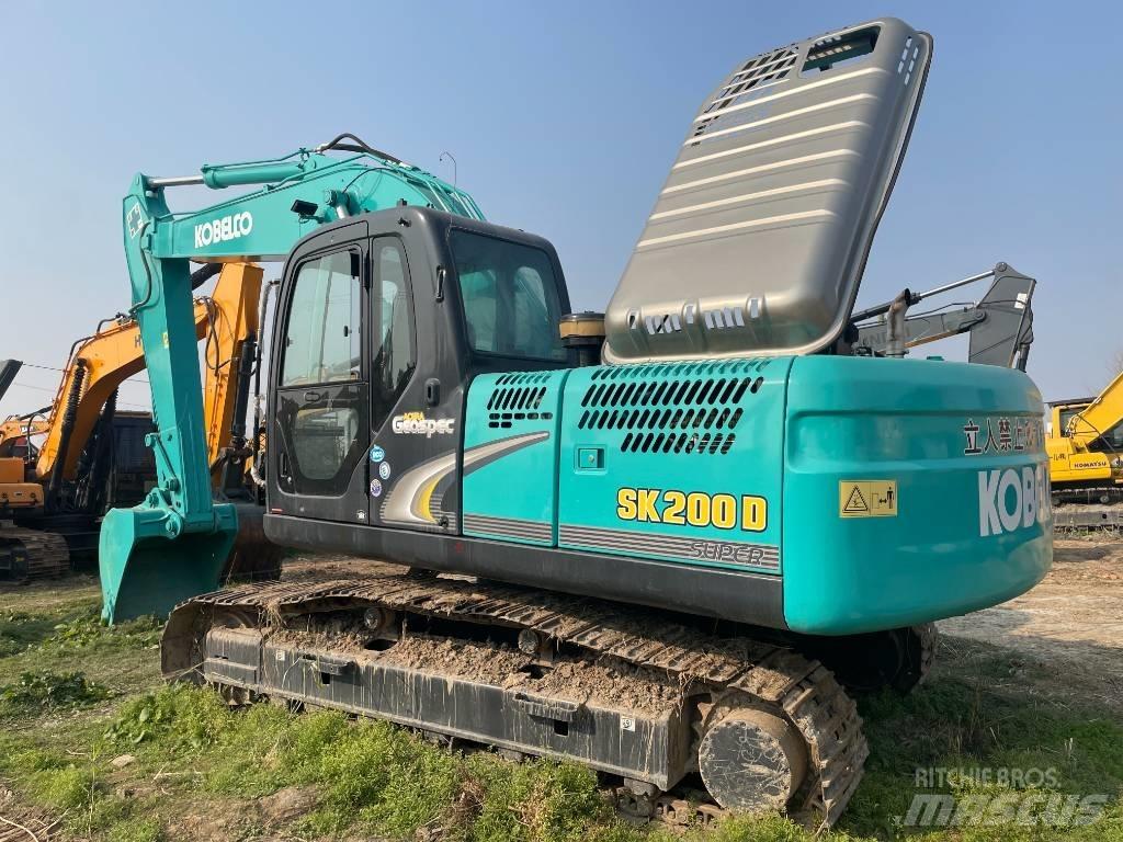 Kobelco SK 200 Lánctalpas kotrók