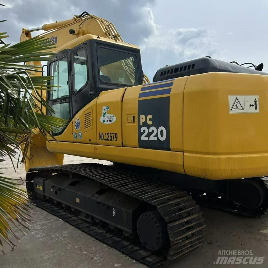 Komatsu 220-7 Lánctalpas kotrók