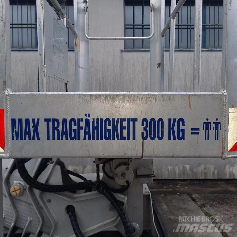 Multitel MT 162 Teherautóra szerelt emelők és állványok