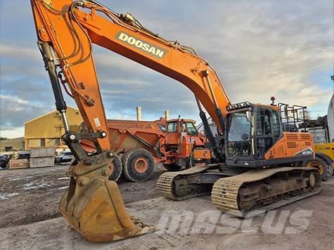 Doosan DX 300 LC 5 Lánctalpas kotrók