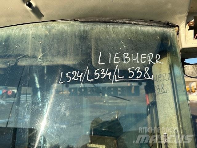 Liebherr L 538 CAB Vezetőfülke és belső tartozékok