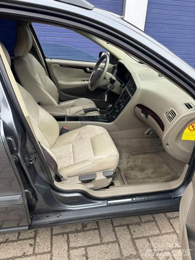 Volvo V70 V70 Kistehergépjárművek