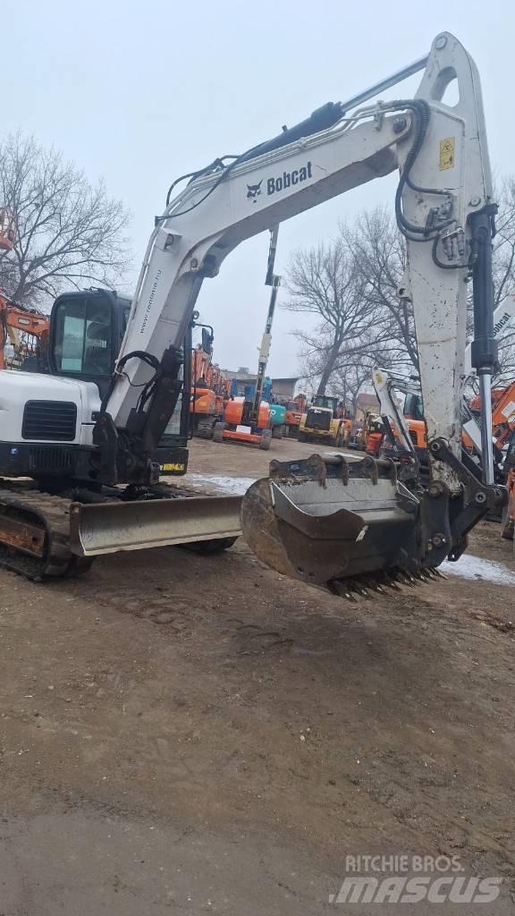 Bobcat E 85 Közepes (midi) kotrók 7 t - 12 t