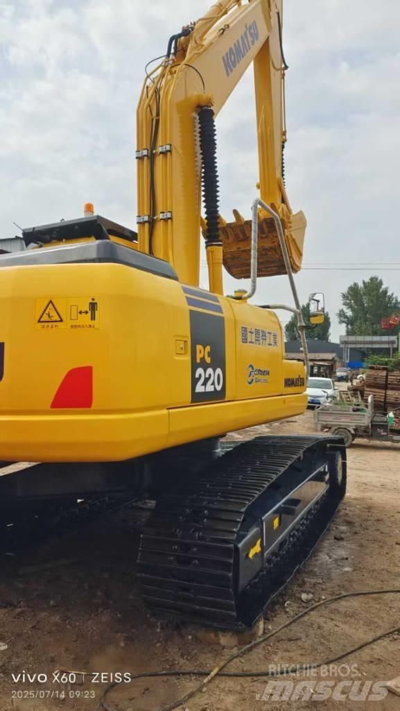 Komatsu PC 220 Mini kotrók < 7t