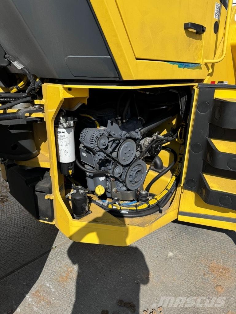 Bomag BW 202 AD-4 Ikerdobos hengerek