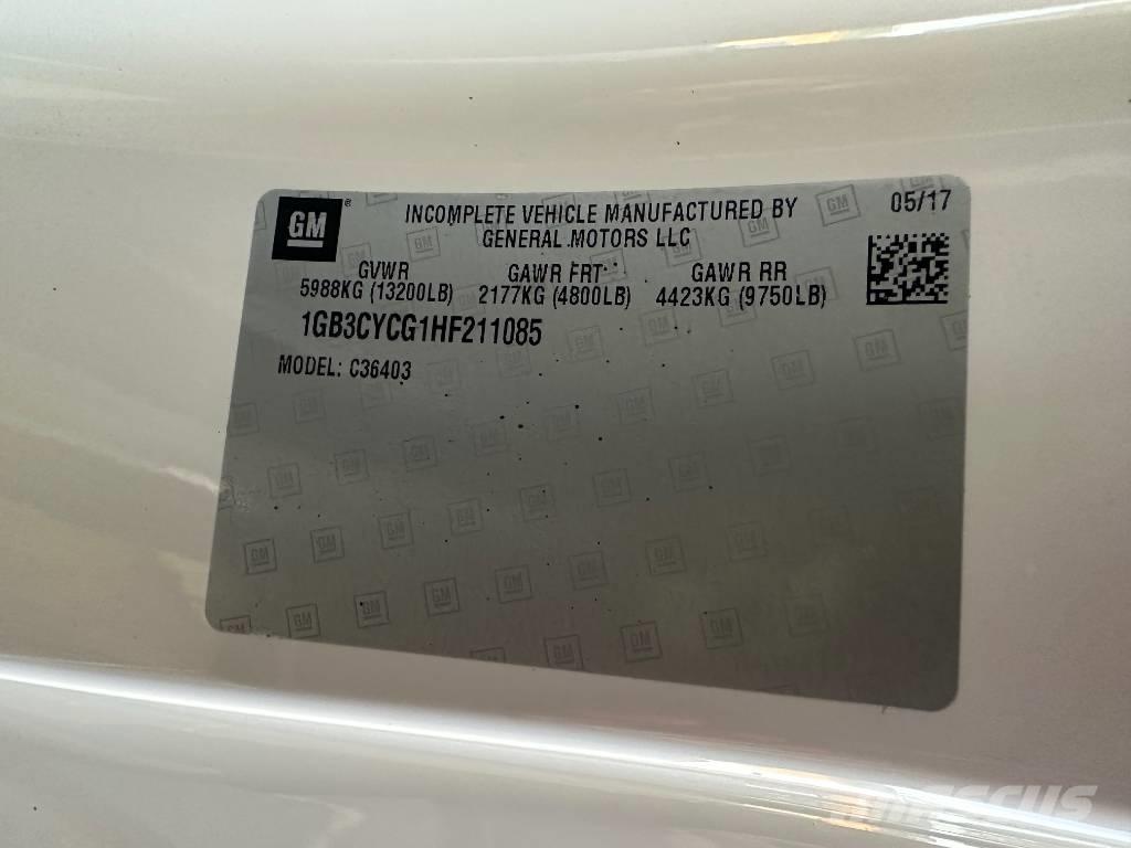 Chevrolet 3500 HD Kis teherszállító/Platós kocsi