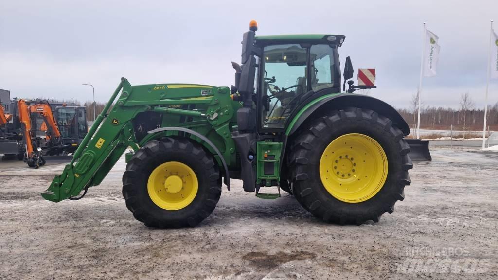 John Deere 6250 R Traktorok
