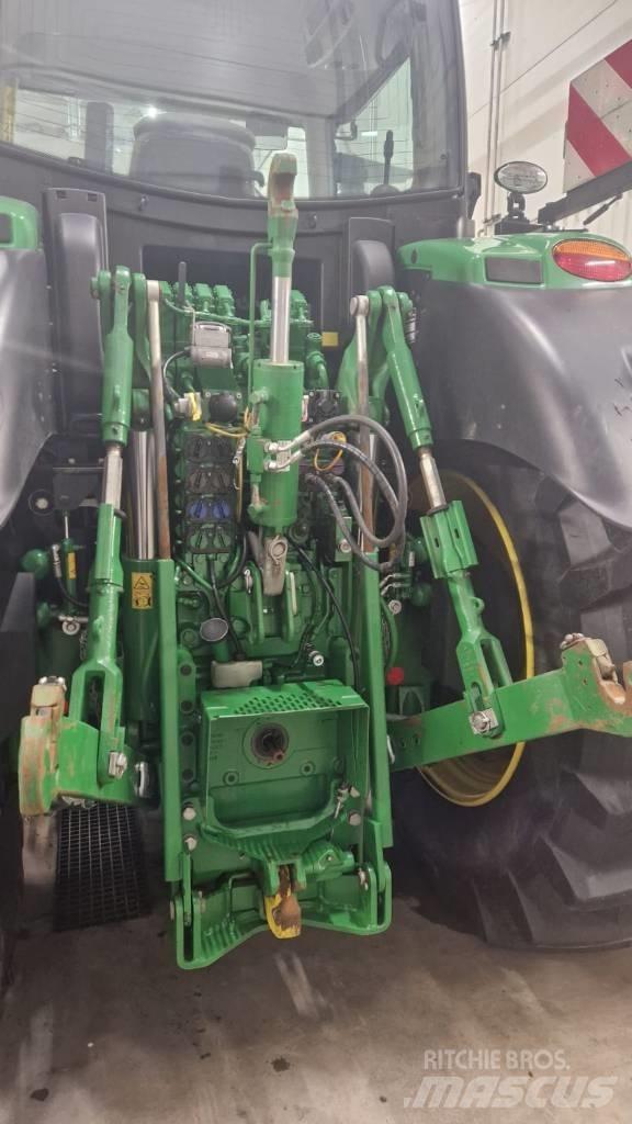 John Deere 6250 R Traktorok