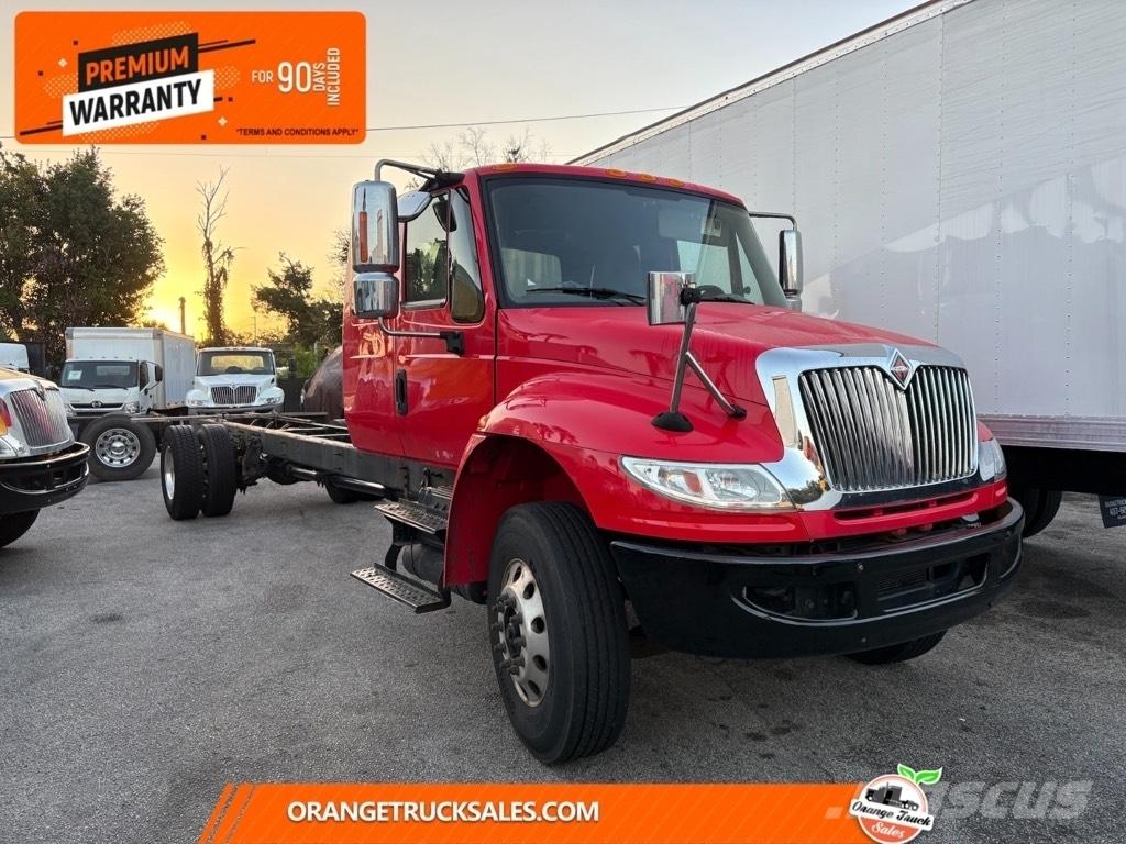 International 4300 Fülkés alváz