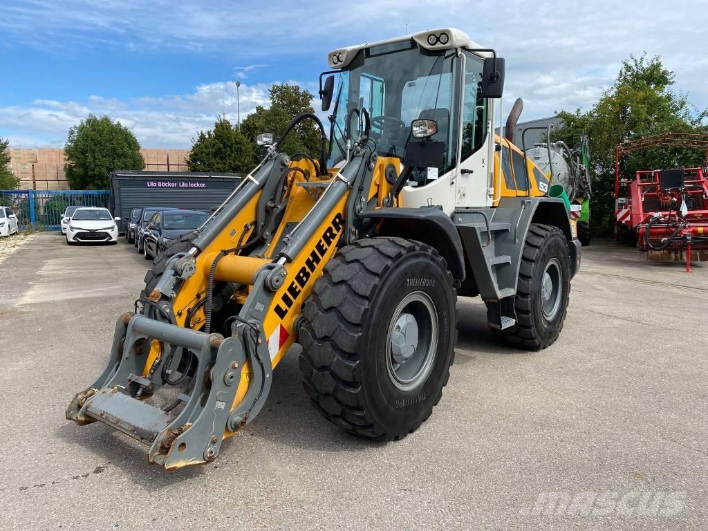 Liebherr L 538 Gumikerekes homlokrakodók
