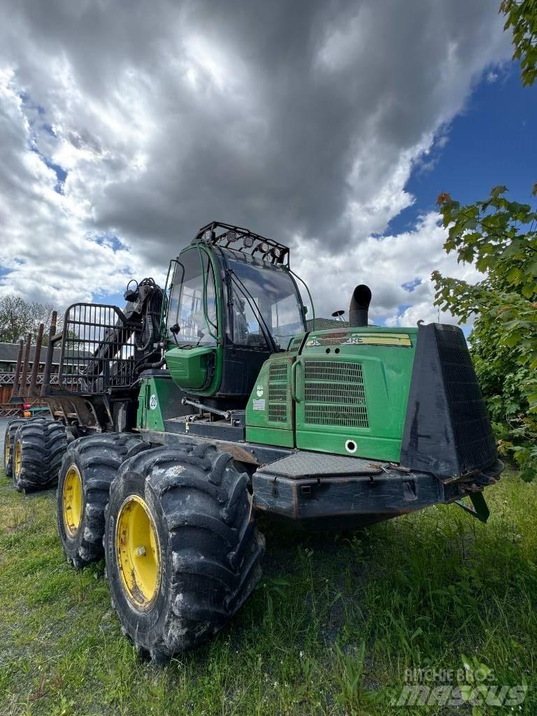 John Deere 1210 E Kihordók