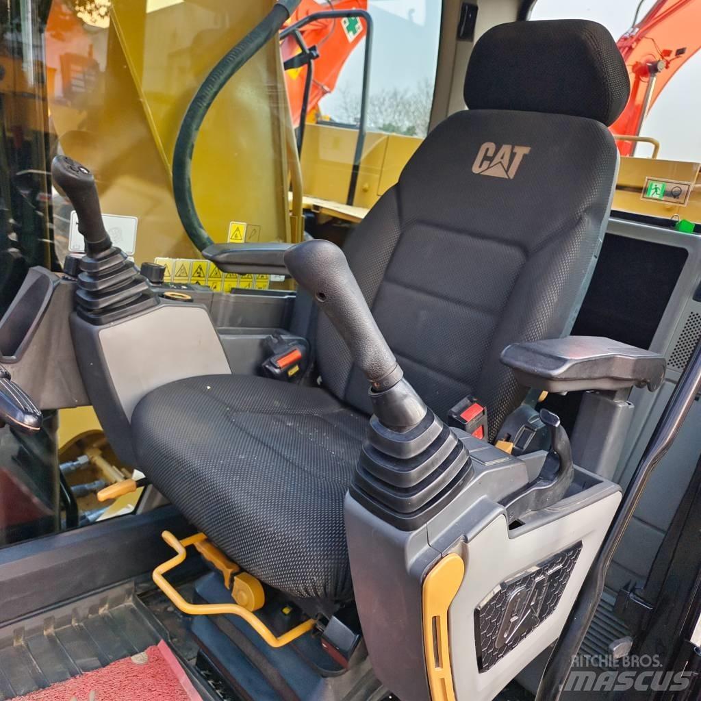 CAT 320GC Lánctalpas kotrók