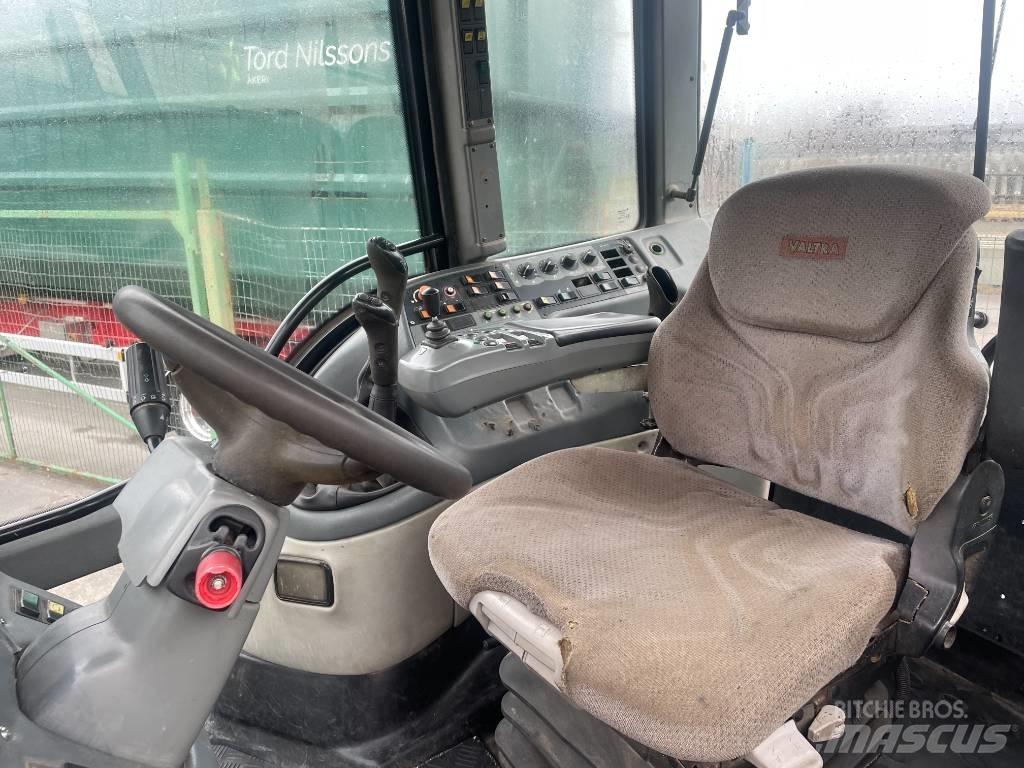 Valtra T 190 Traktorok