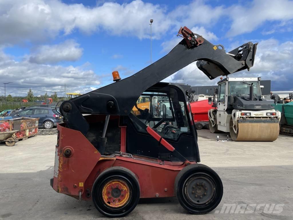 JCB R260 Kompaktrakodók