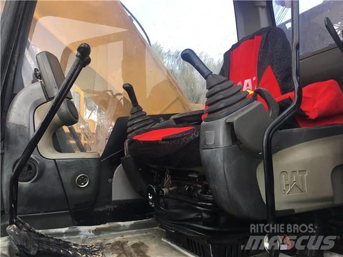 CAT 320 D Lánctalpas kotrók