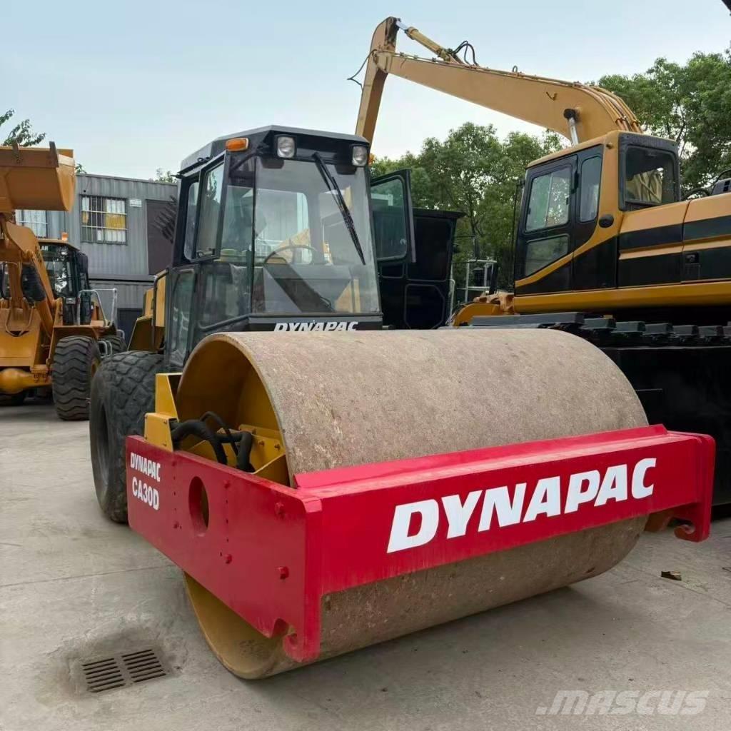 Dynapac CA 30 D Egydobos hengerek