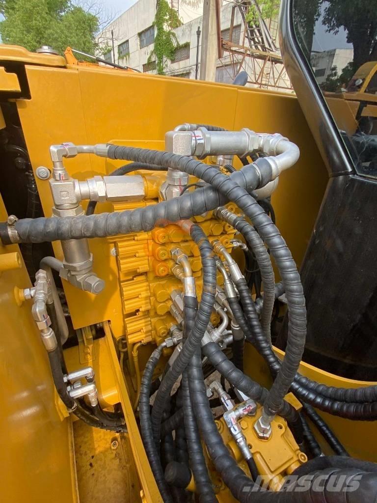 CAT 307 E Lánctalpas kotrók