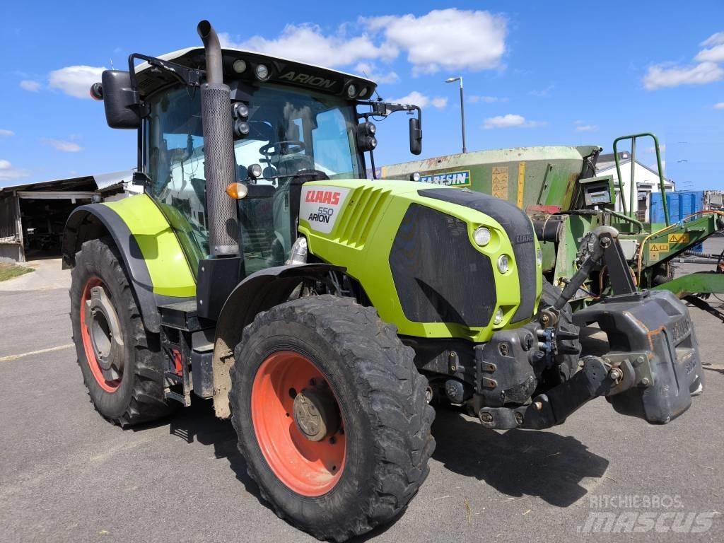 CLAAS Arion 550 Traktorok