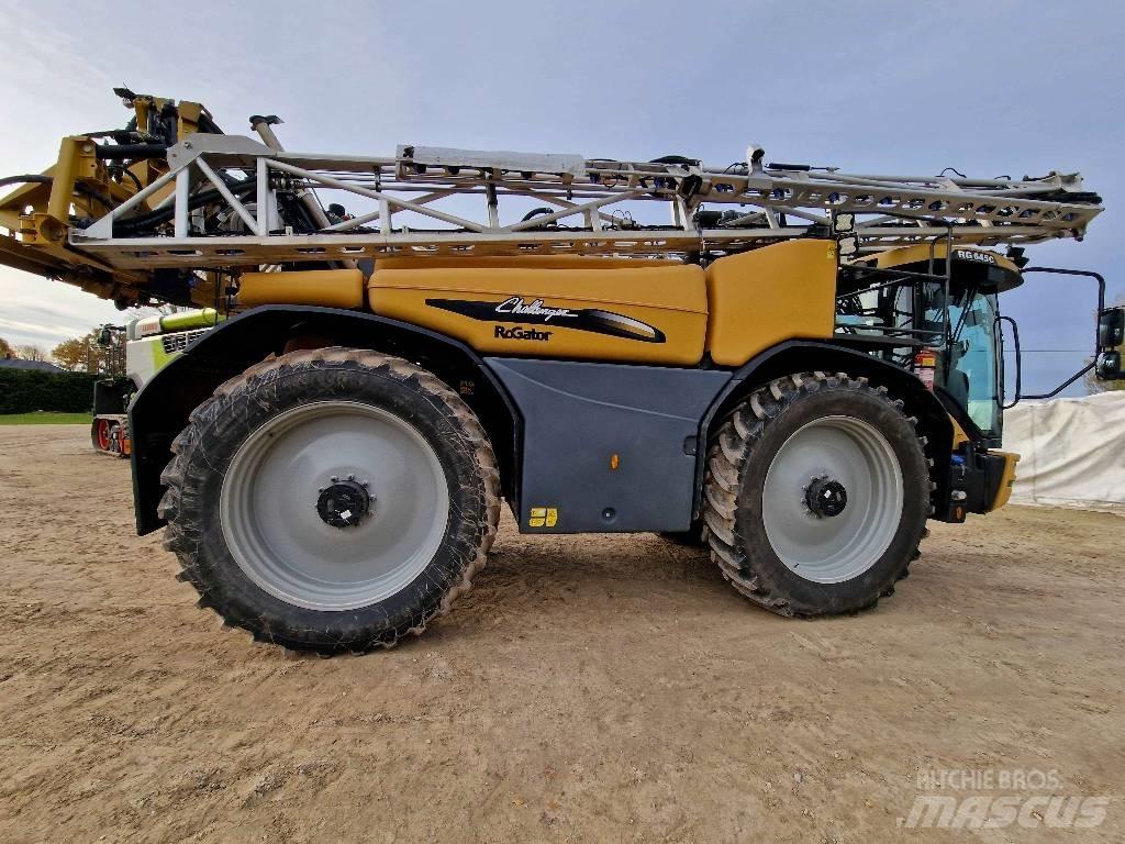 Challenger RG 645 C Önjáró trágyaszórók