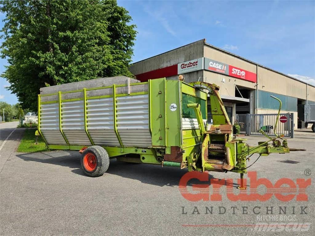 CLAAS Rapido 40 Önrakodó pótkocsik