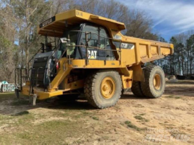 CAT 773 F Csuklósdömperek