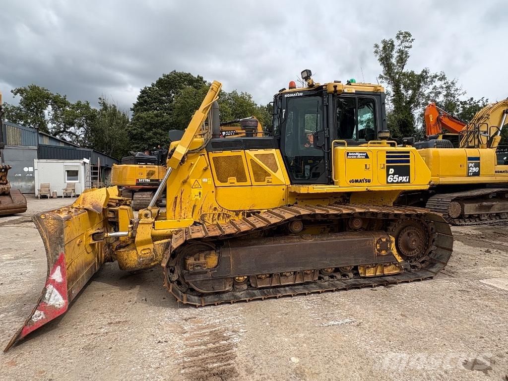 Komatsu D65PXI-18 lánctalpas dózerek