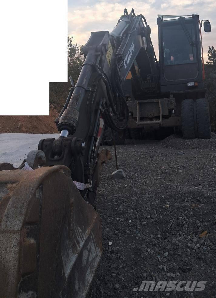 Volvo EW140E Gumikerekes kotrók