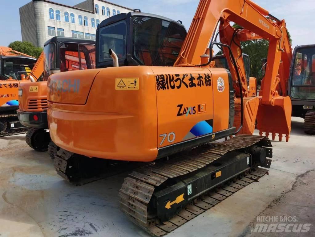 Hitachi ZX 70 Lánctalpas kotrók